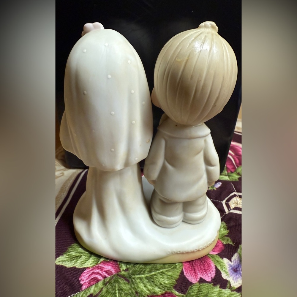 Wedding Couple Vintage Precious Moment 1979 " The Lord Bless you and Keep You - Picture 3 of 6
